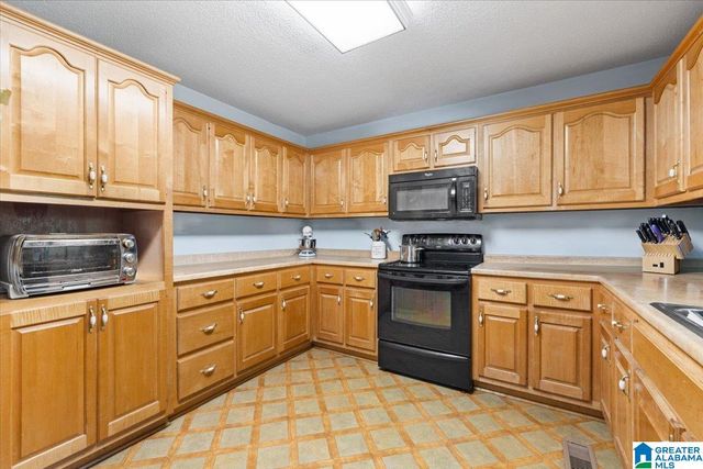 994 JAN STREET, Oneonta, AL 35121