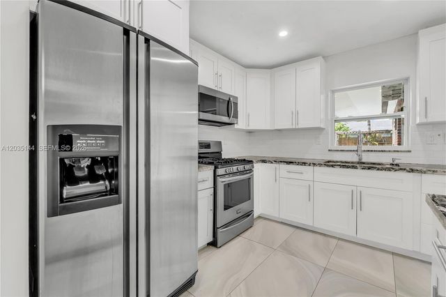 9982 SW 196th St, Cutler Bay, FL 33157