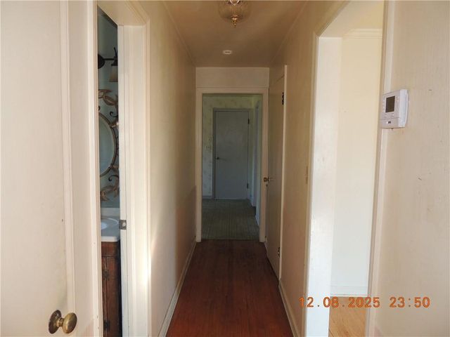 3228 S Cedar Avenue, Independence, MO 64052