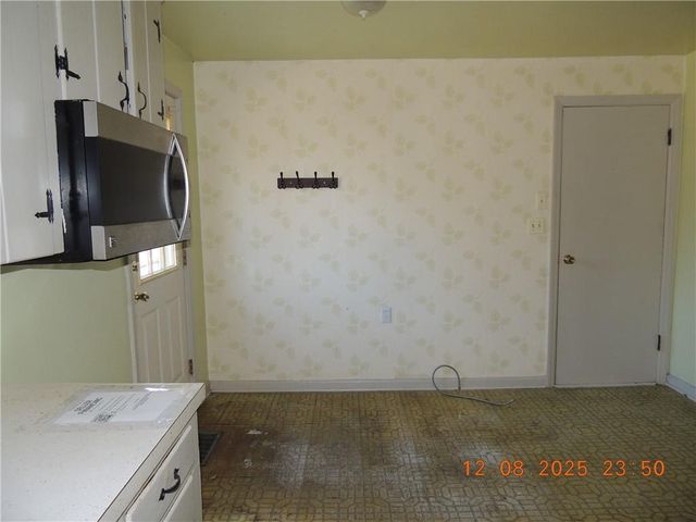 3228 S Cedar Avenue, Independence, MO 64052