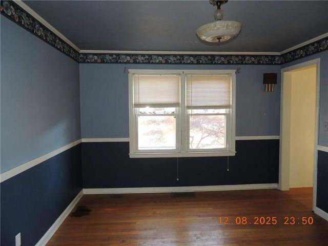 3228 S Cedar Avenue, Independence, MO 64052