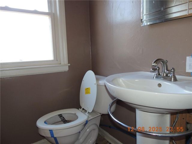 3228 S Cedar Avenue, Independence, MO 64052