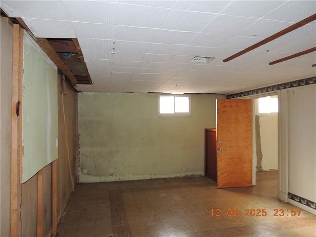 3228 S Cedar Avenue, Independence, MO 64052