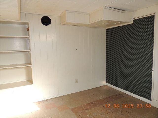 3228 S Cedar Avenue, Independence, MO 64052