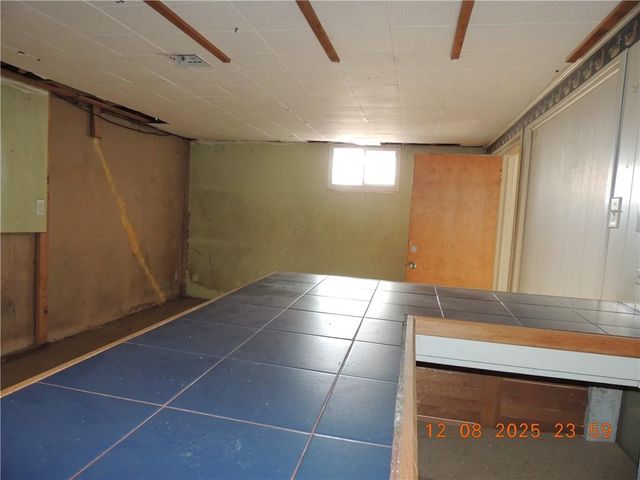 3228 S Cedar Avenue, Independence, MO 64052