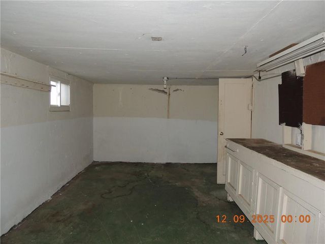 3228 S Cedar Avenue, Independence, MO 64052