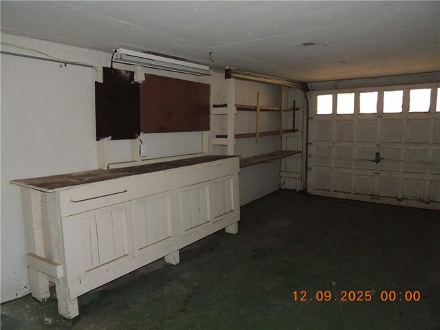 3228 S Cedar Avenue, Independence, MO 64052