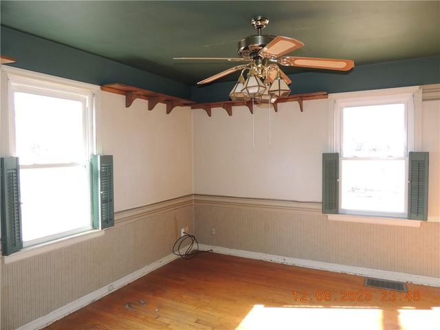 3228 S Cedar Avenue, Independence, MO 64052