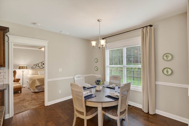 210 Claiborne Cir, Franklin, KY 42134