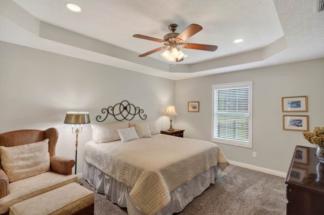 210 Claiborne Cir, Franklin, KY 42134