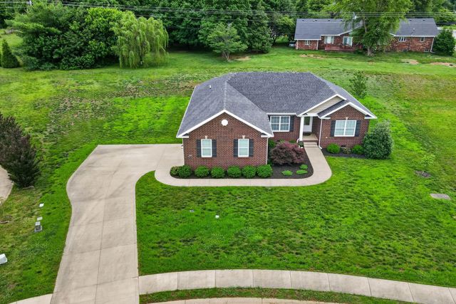 210 Claiborne Cir, Franklin, KY 42134