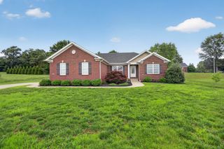 210 Claiborne Cir, Franklin, KY 42134