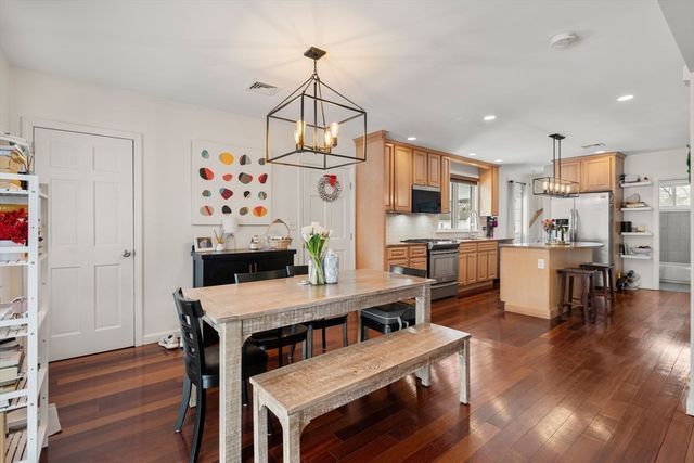 7 Quincy St 7, Watertown, MA 02478