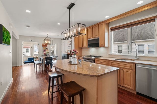 7 Quincy St 7, Watertown, MA 02478