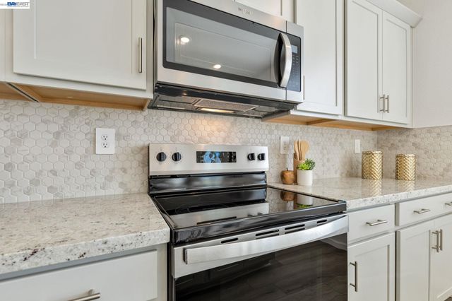 337 Frizzante Lane, Manteca, CA 95337