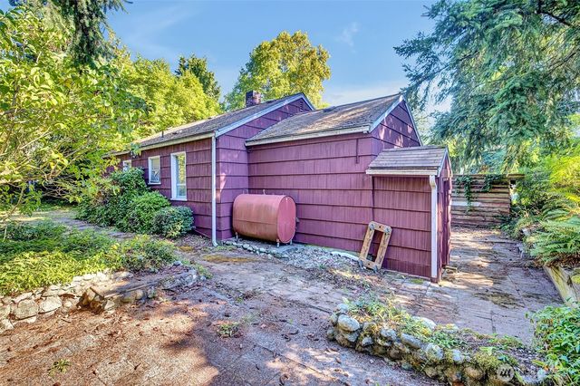 12015 8th Avenue S, Seattle, WA 98168