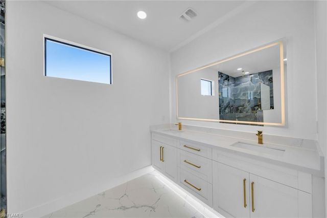 1919 NW 34th AVE, Cape Coral, FL 33993