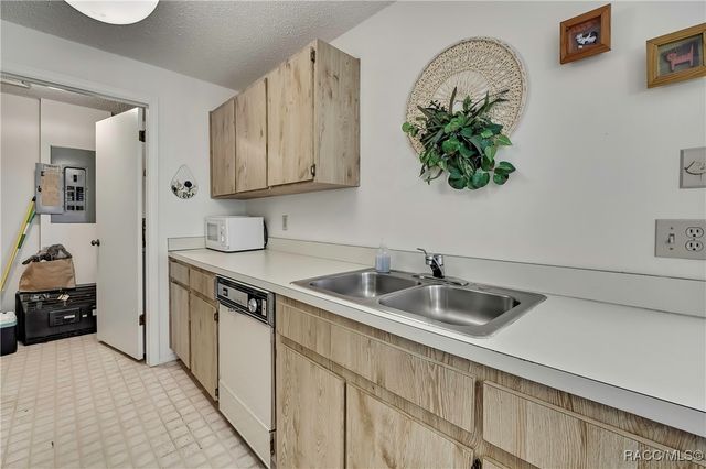 7644 St Andrews Boulevard, Weeki Wachee, FL 34613