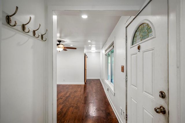 613 13th Street N, Texas City, TX 77590