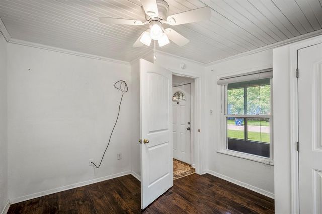 613 13th Street N, Texas City, TX 77590