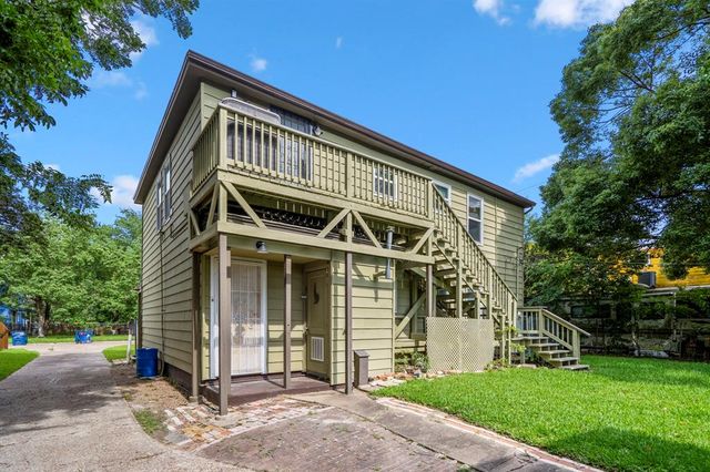 613 13th Street N, Texas City, TX 77590