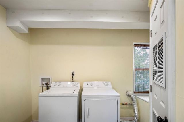 613 13th Street N, Texas City, TX 77590