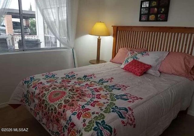 295 W Placita De Los Anillos, Green Valley, AZ 85614