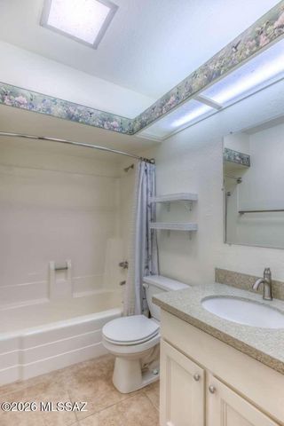 295 W Placita De Los Anillos, Green Valley, AZ 85614