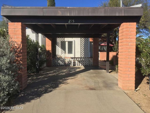 295 W Placita De Los Anillos, Green Valley, AZ 85614