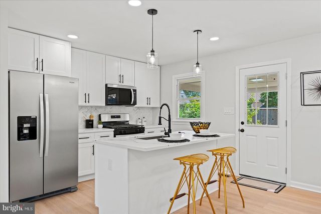1815 DUNWOODY RD, Parkville, MD 21234