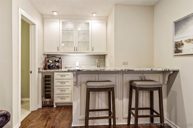 8751 S College Place, Tulsa, OK 74137