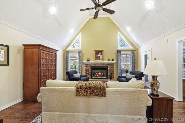 8751 S College Place, Tulsa, OK 74137