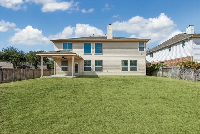 701 Crestwood LN, Round Rock, TX 78665