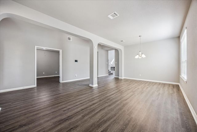 701 Crestwood LN, Round Rock, TX 78665