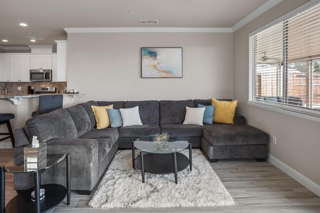 650 Morning Glory Cir, Ione, CA 95640