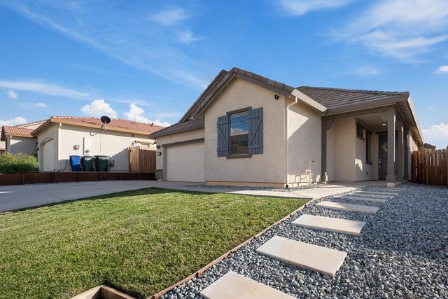 650 Morning Glory Cir, Ione, CA 95640