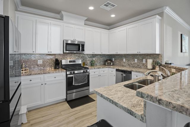 650 Morning Glory Cir, Ione, CA 95640