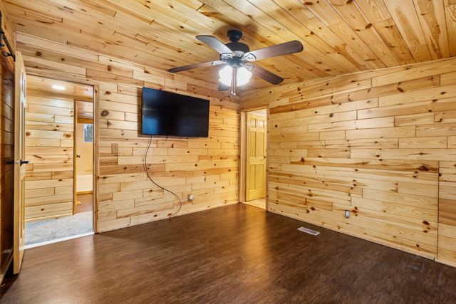 5217 Seneca Trail, Gaylord, MI 49735