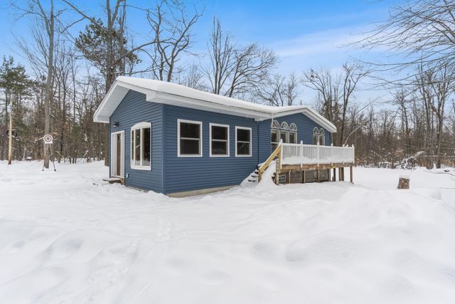 5217 Seneca Trail, Gaylord, MI 49735