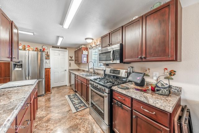 7645 Bass Street, Silver Springs, NV 89429