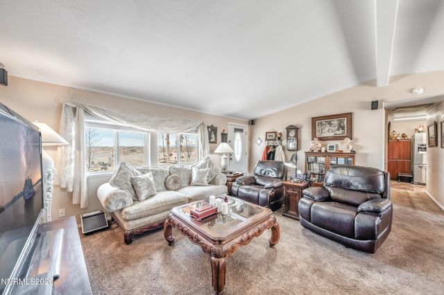 7645 Bass Street, Silver Springs, NV 89429