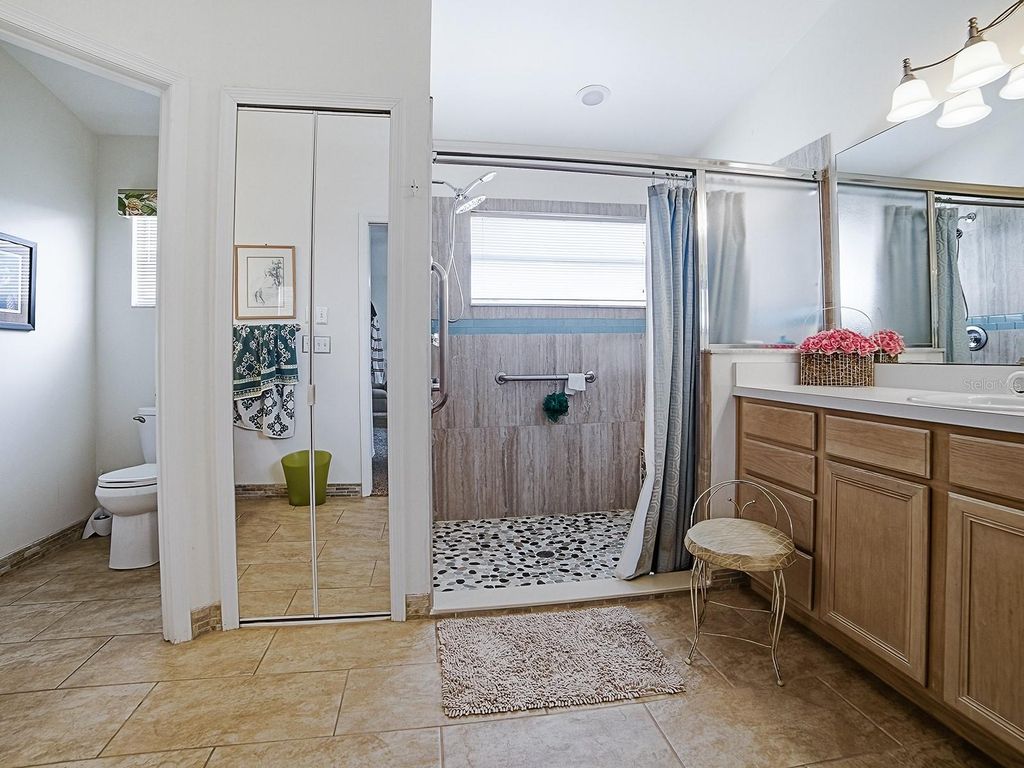 Image 23 of property listing at 5535 TANGELO STREET, Leesburg, FL 34748