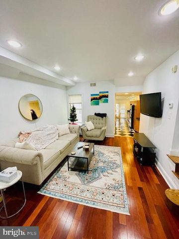 2022 FITZWATER ST, Philadelphia, PA 19146