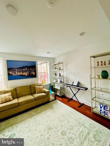 2022 FITZWATER ST, Philadelphia, PA 19146