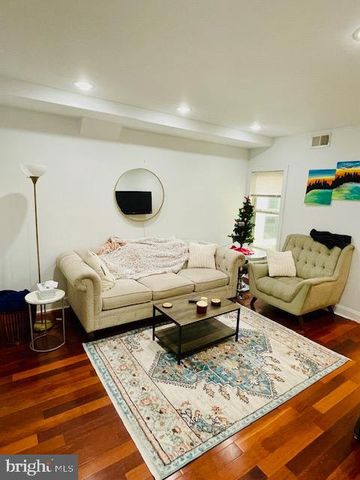 2022 FITZWATER ST, Philadelphia, PA 19146