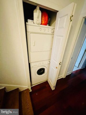 2022 FITZWATER ST, Philadelphia, PA 19146