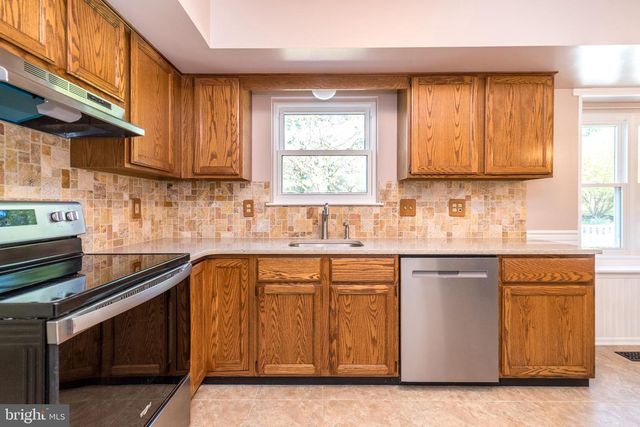105 BIRCHWOOD DR, Chalfont, PA 18914