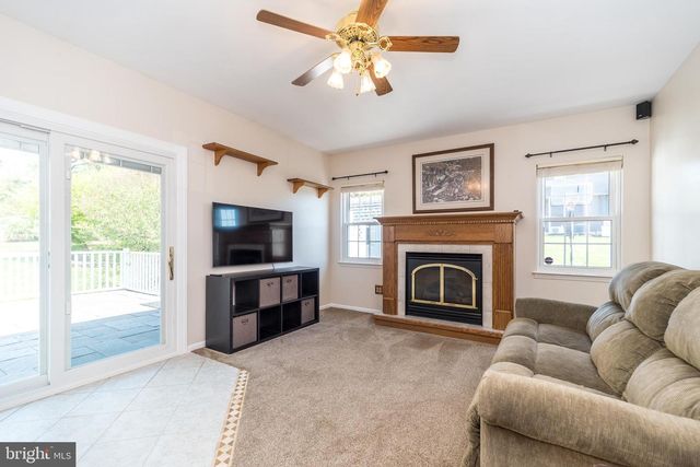 105 BIRCHWOOD DR, Chalfont, PA 18914