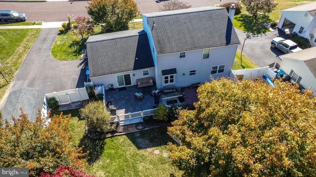 105 BIRCHWOOD DR, Chalfont, PA 18914