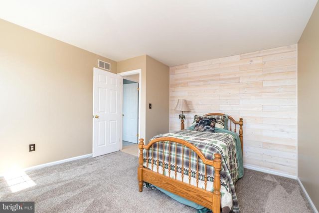 105 BIRCHWOOD DR, Chalfont, PA 18914